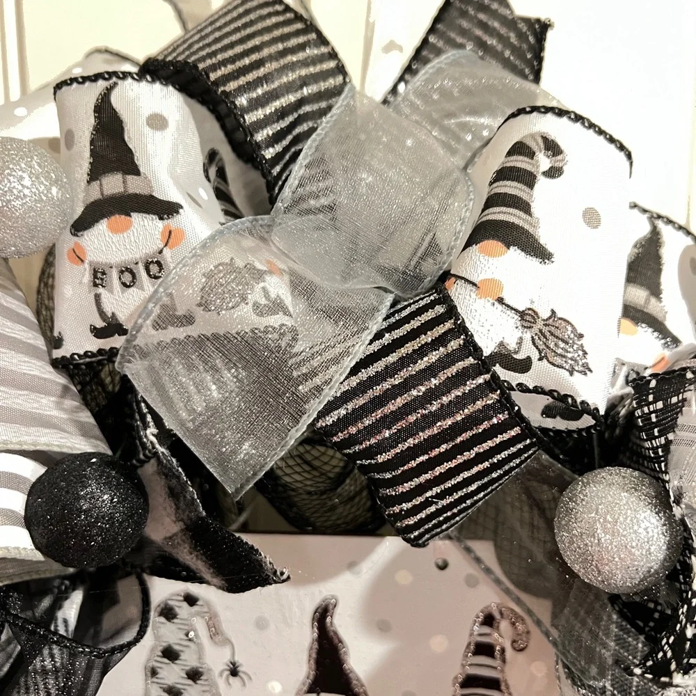 13 inch Halloween Ribbon Wreath Black White Gnome MW2